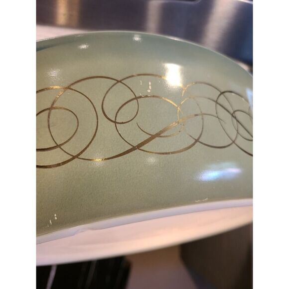 Pyrex 1958 Sage Green w Golden Scroll (045) Casserole 2½ Quart *NO LID | GUC - Picture 5 of 16
